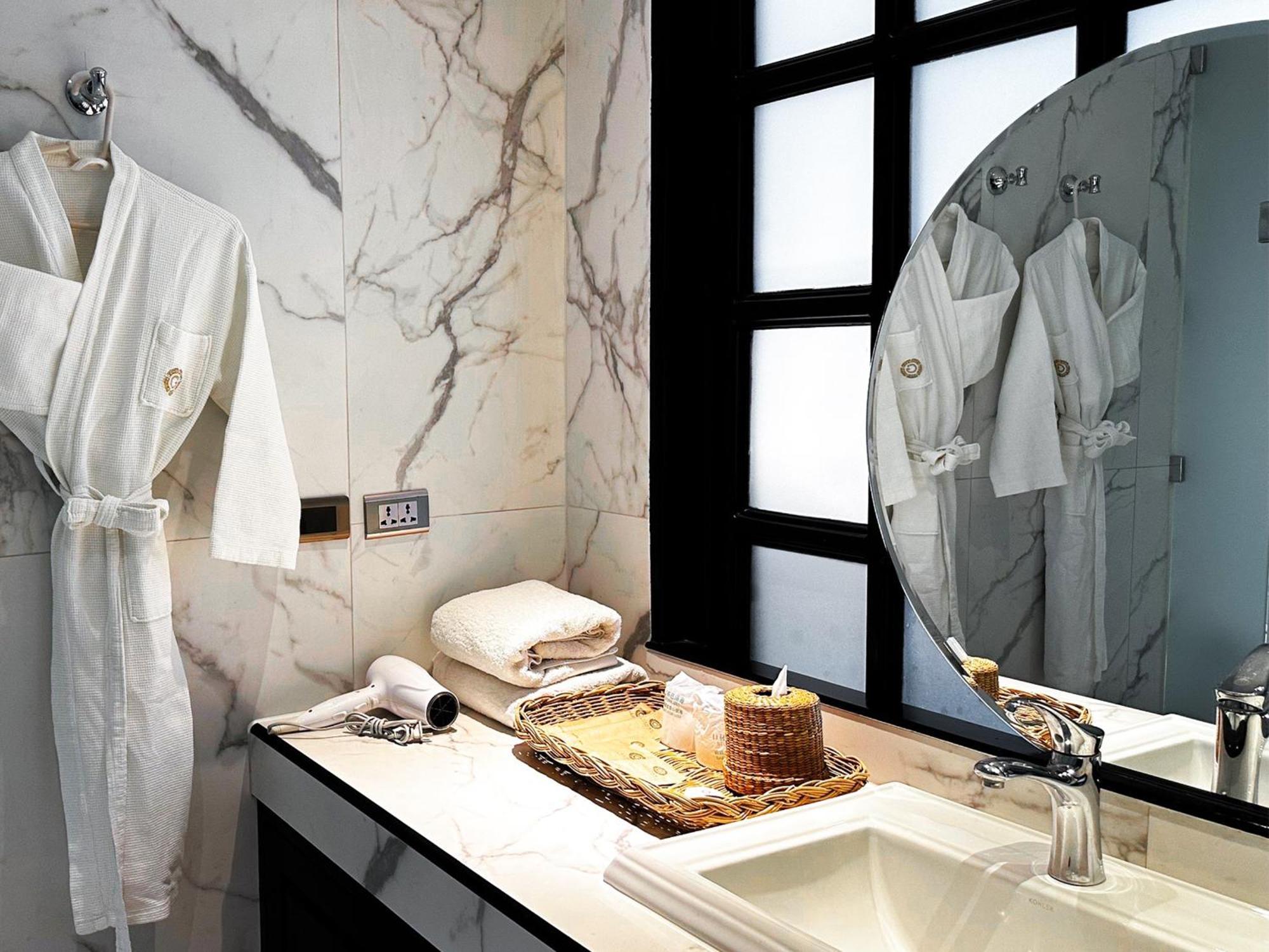 Glory Boutique Suites 清迈古城荣耀精品酒店 Čiang Mai Exteriér fotografie
