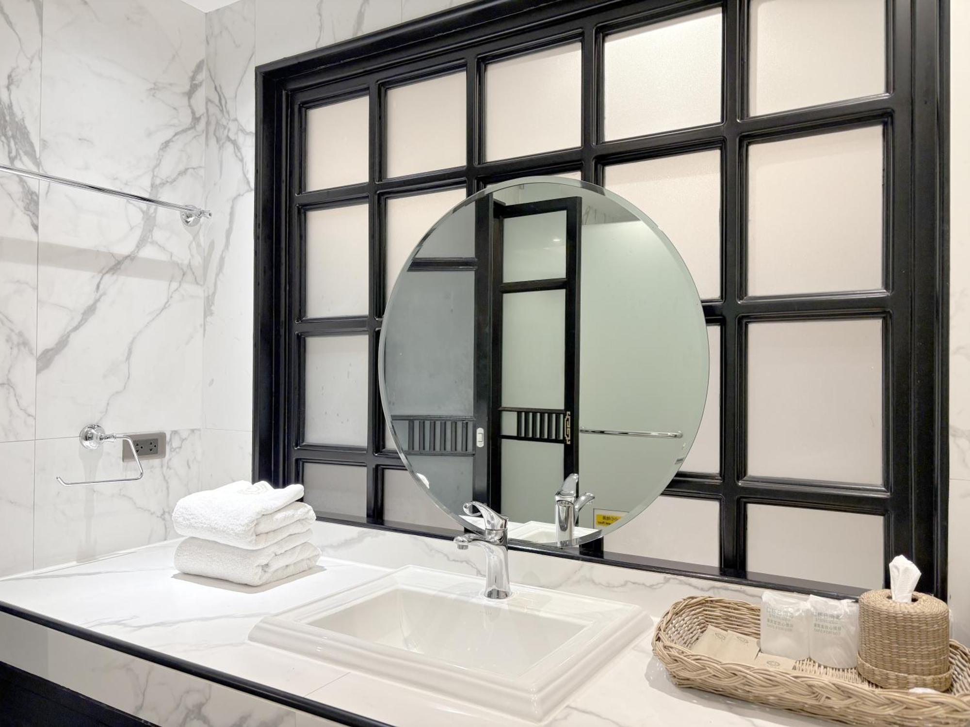 Glory Boutique Suites 清迈古城荣耀精品酒店 Čiang Mai Exteriér fotografie